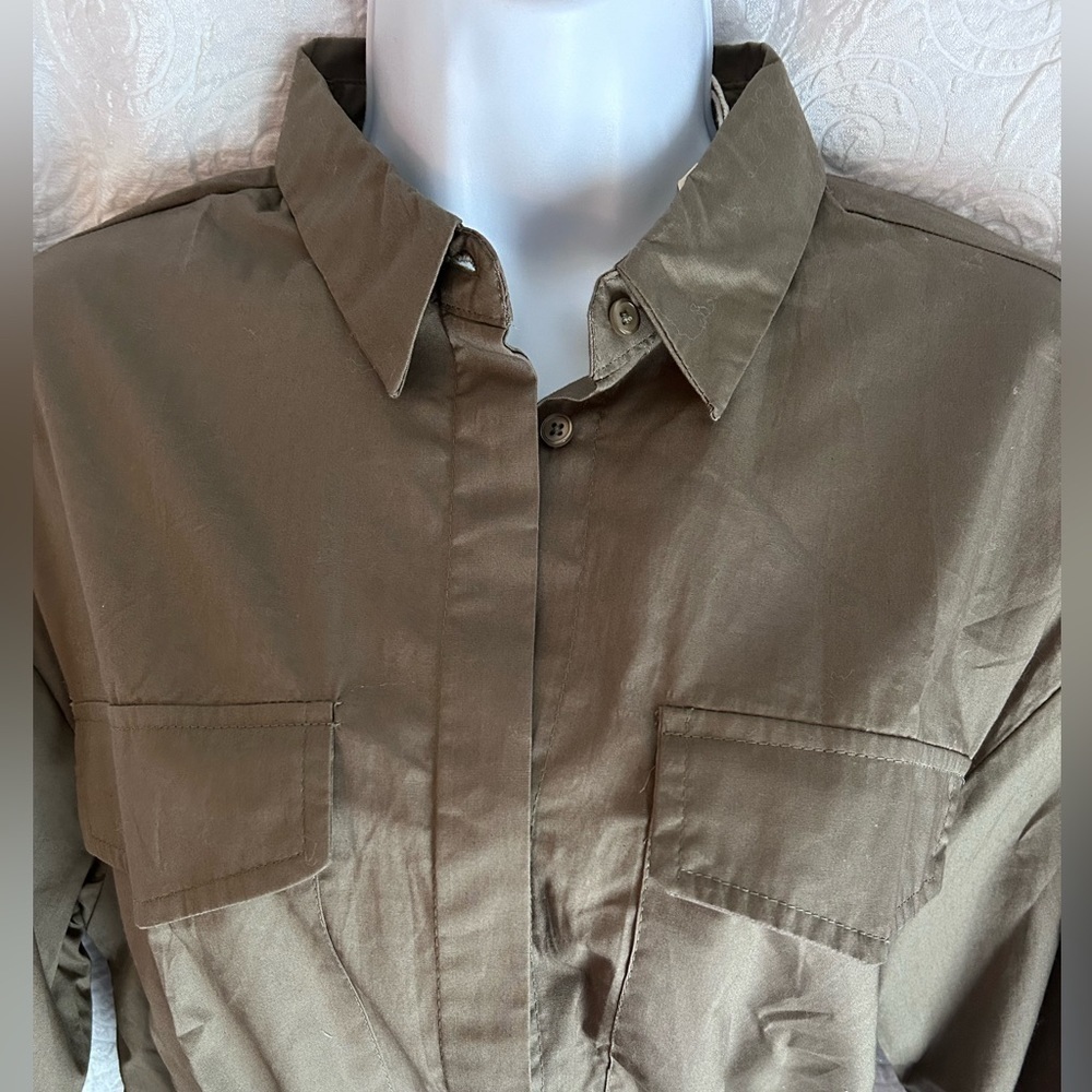 Love Notes cropped button up top - Picture 3 of 3